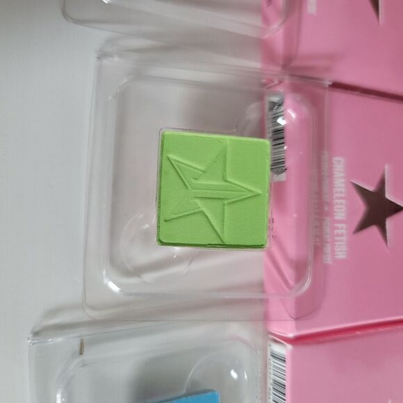 Jeffree Star bundle batwing cosmetic bag and 5 eyeshadows - Picture 8 of 10